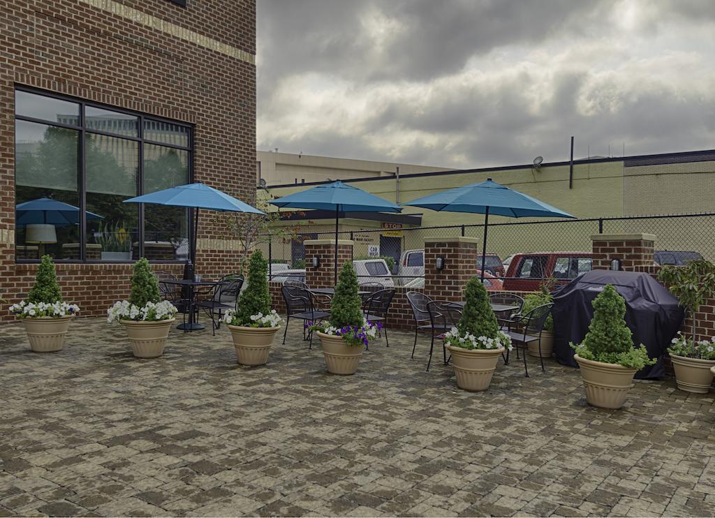 Sleep Inn & Suites Downtown Inner Harbor Baltimore Bagian luar foto